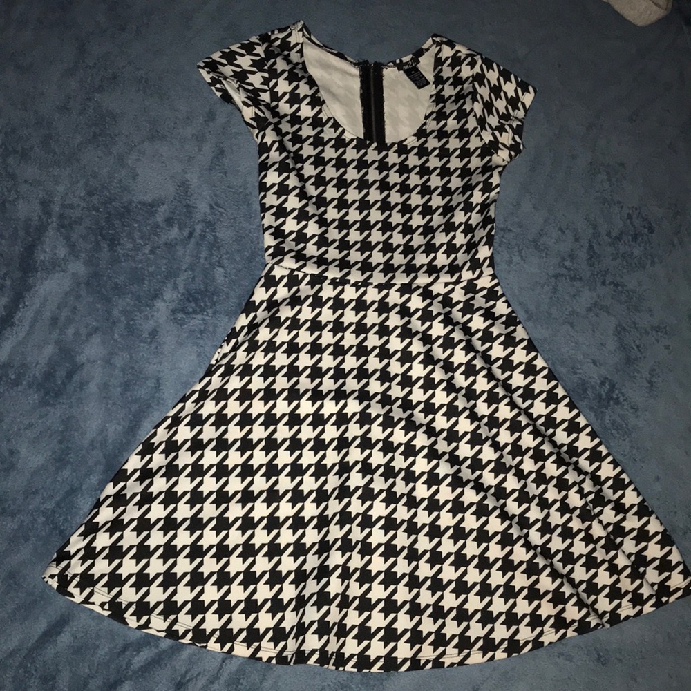Black and white dress